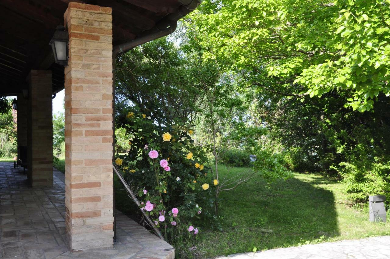 Luci sui Monti Bed & Breakfast Sarnano Exterior foto