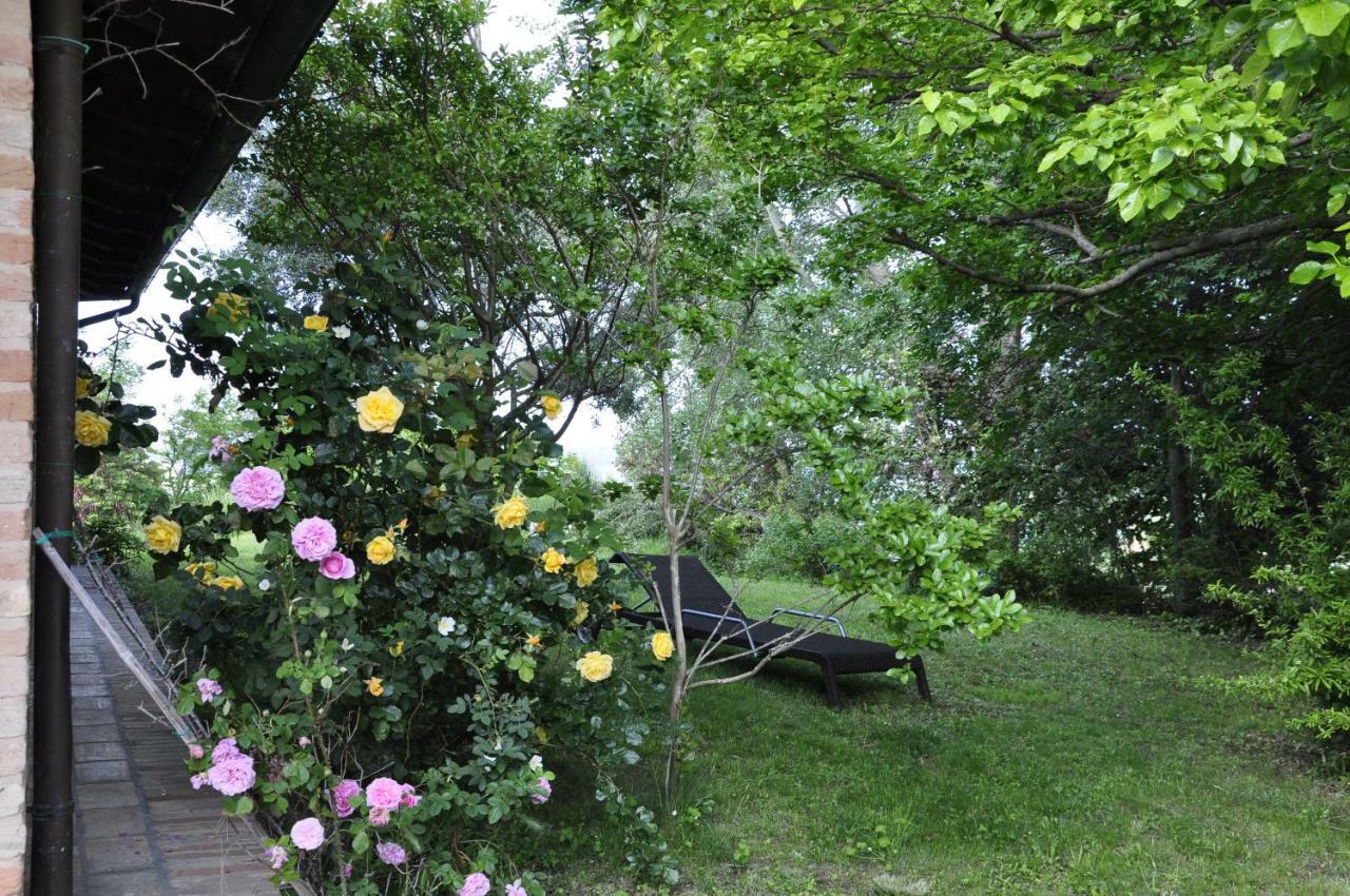 Luci sui Monti Bed & Breakfast Sarnano Exterior foto