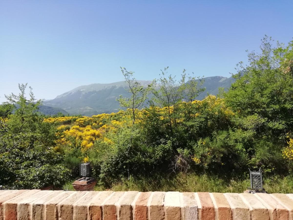 Luci sui Monti Bed & Breakfast Sarnano Exterior foto